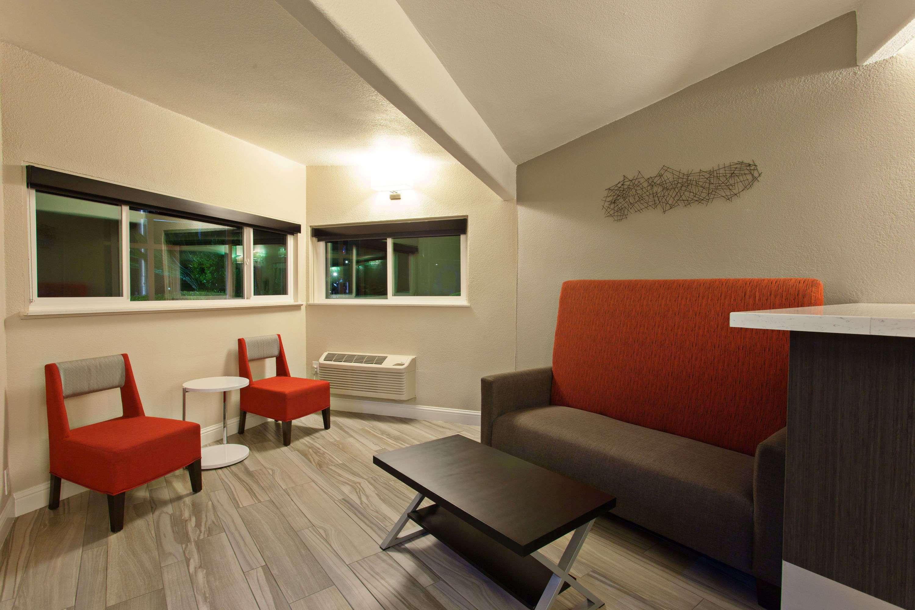 Days Inn By Wyndham Chowchilla Gateway To Yosemite Bagian luar foto